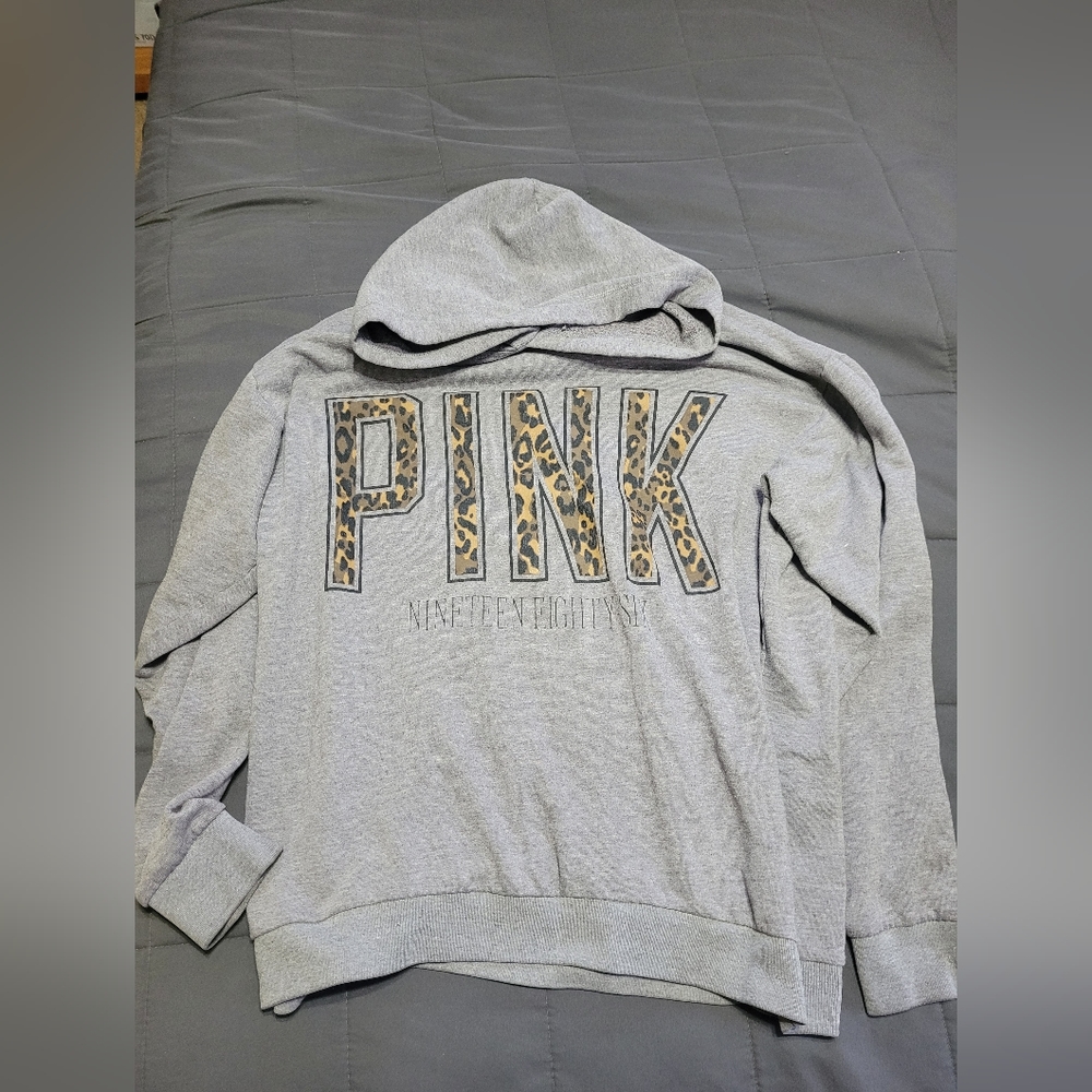 RARE VS Pink Hoodie sz M